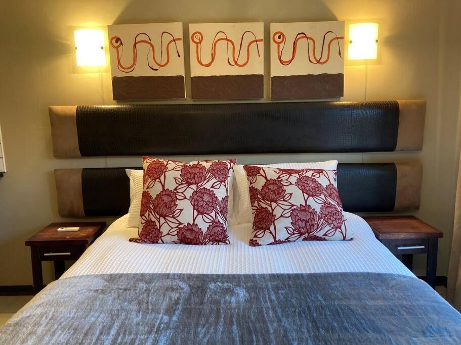 Best Overnight With Free Wifi. Modern & Private Блумфонтейн Экстерьер фото